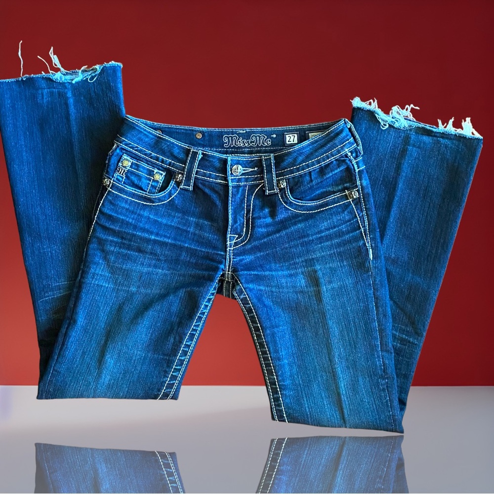 Miss Me Low Rise Bootcut jeans Sz. 27 NWOT Dark wash Embellished Cross pockets - Picture 4 of 11